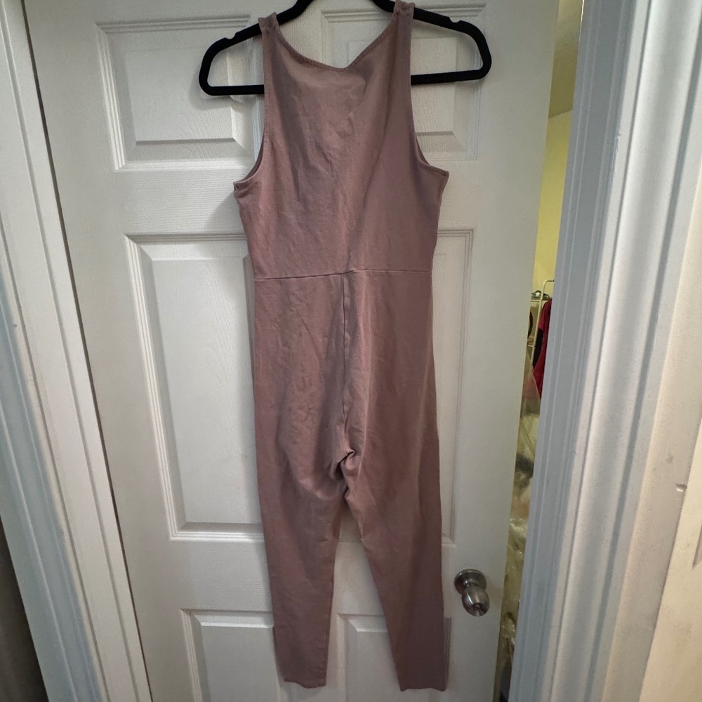 The Babaton Aritzia Nude/tan Contour Jumpsuit Size medium - Picture 2 of 3